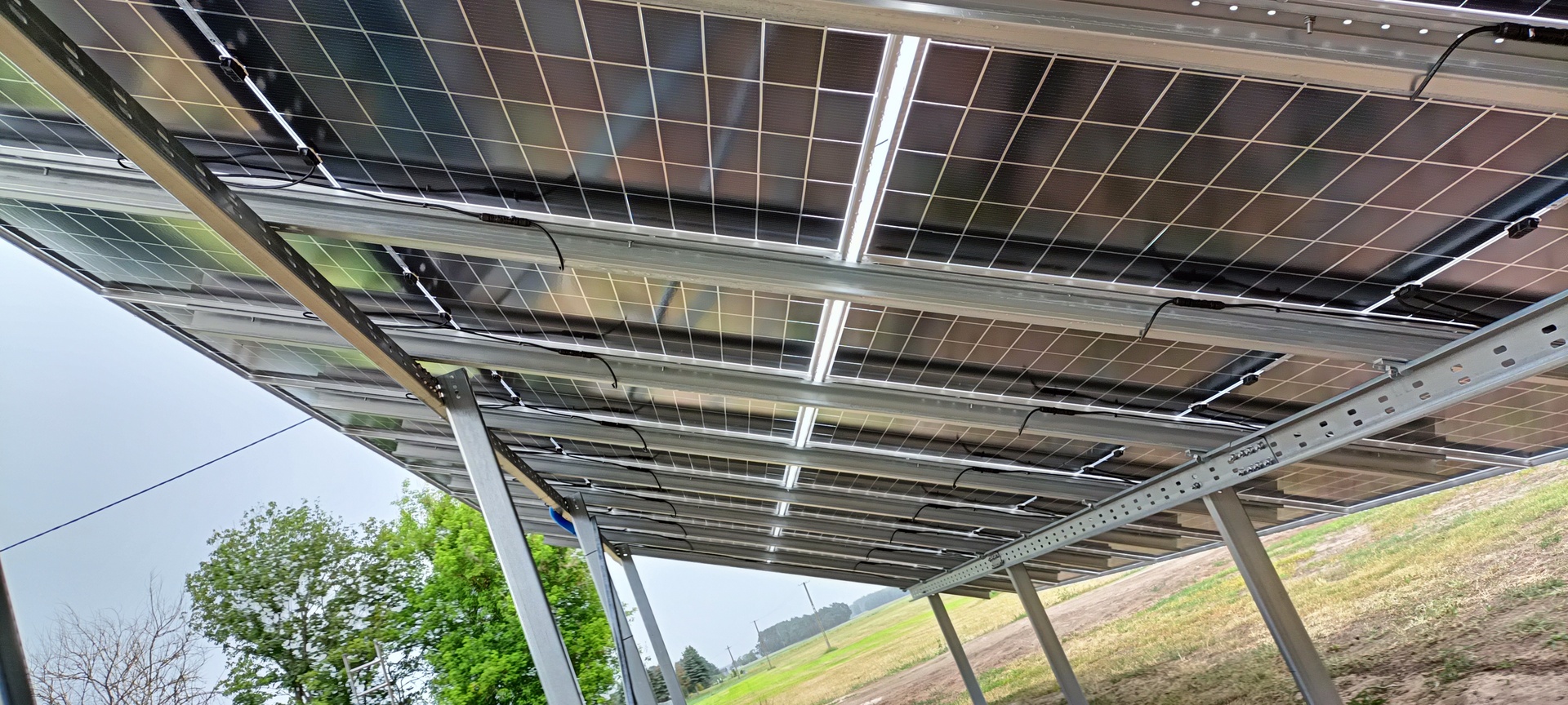 Panel wolnostojący od dołu