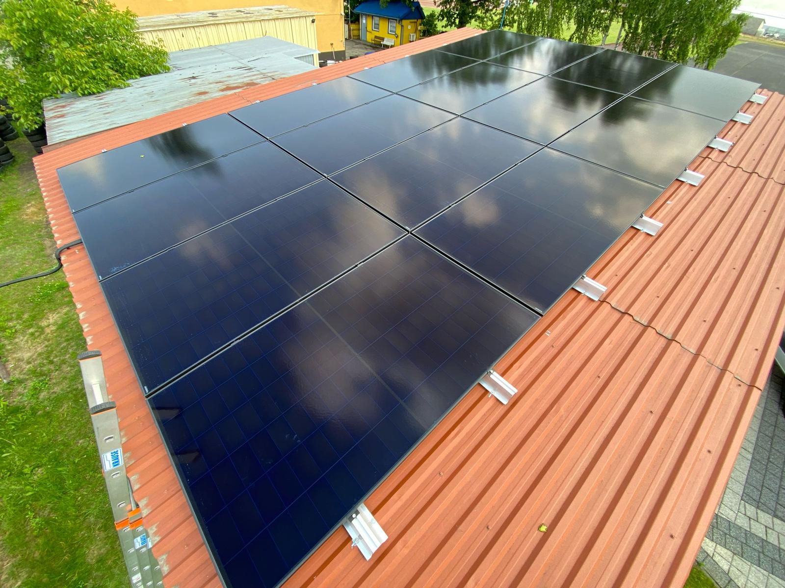 Panel fotowoltaiczny na dachu